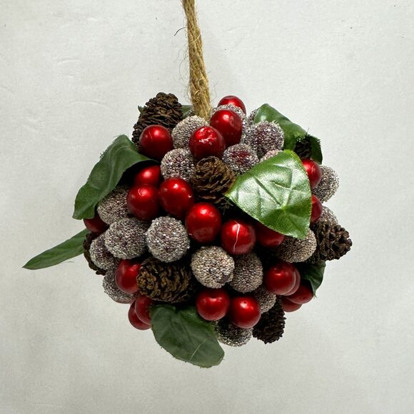 Large Christmas Hanging Ornament Berries Fruits Pinecones Kissing Ball *read* - Picture 2 of 4